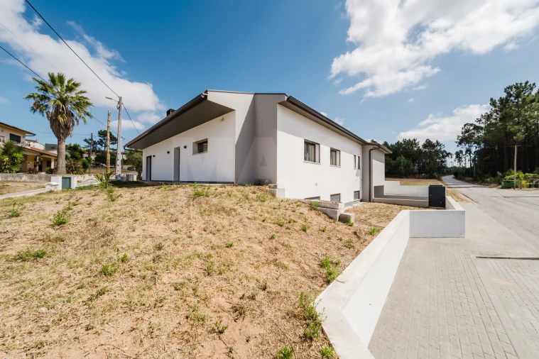 Moradia T3 para Venda em Bidoeira de Cima Foto 4