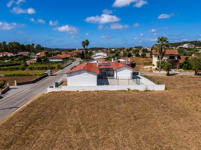 Moradia T3 para Venda em Bidoeira de Cima Foto 2