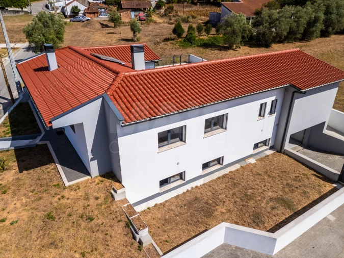 Moradia T3 para Venda em Bidoeira de Cima Foto 3