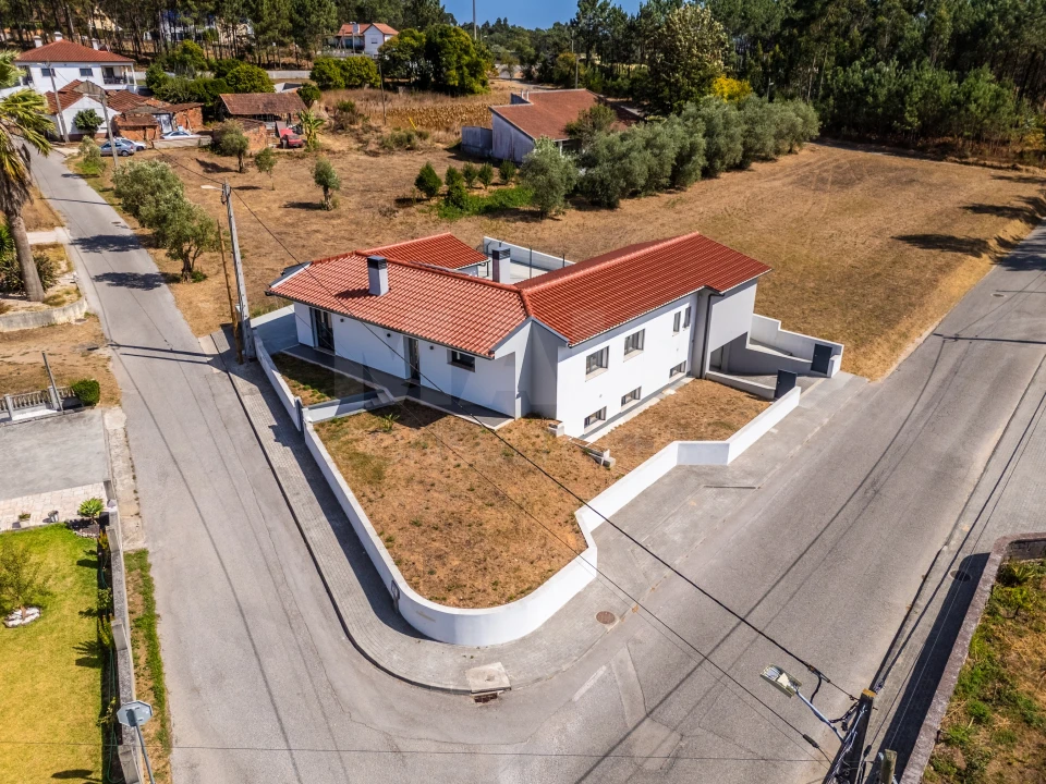 Moradia T3 para Venda em Bidoeira de Cima Foto 7