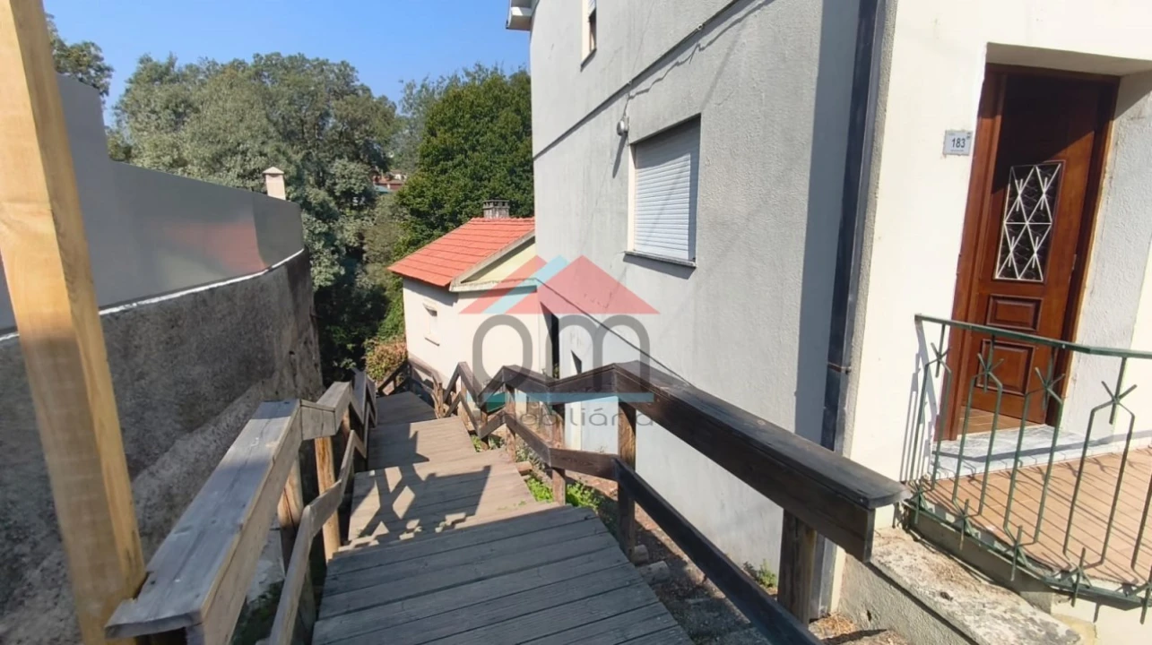 Moradia T4 para Venda em Ceivães e Badim Foto 14