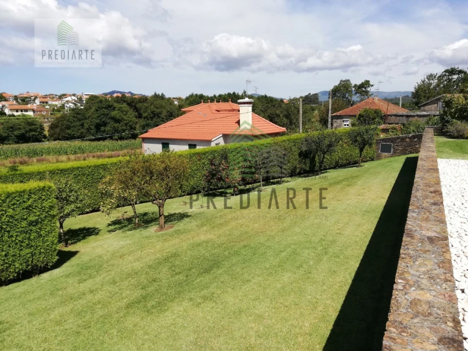 Moradia T4 para Venda em Venade e Azevedo Foto 4