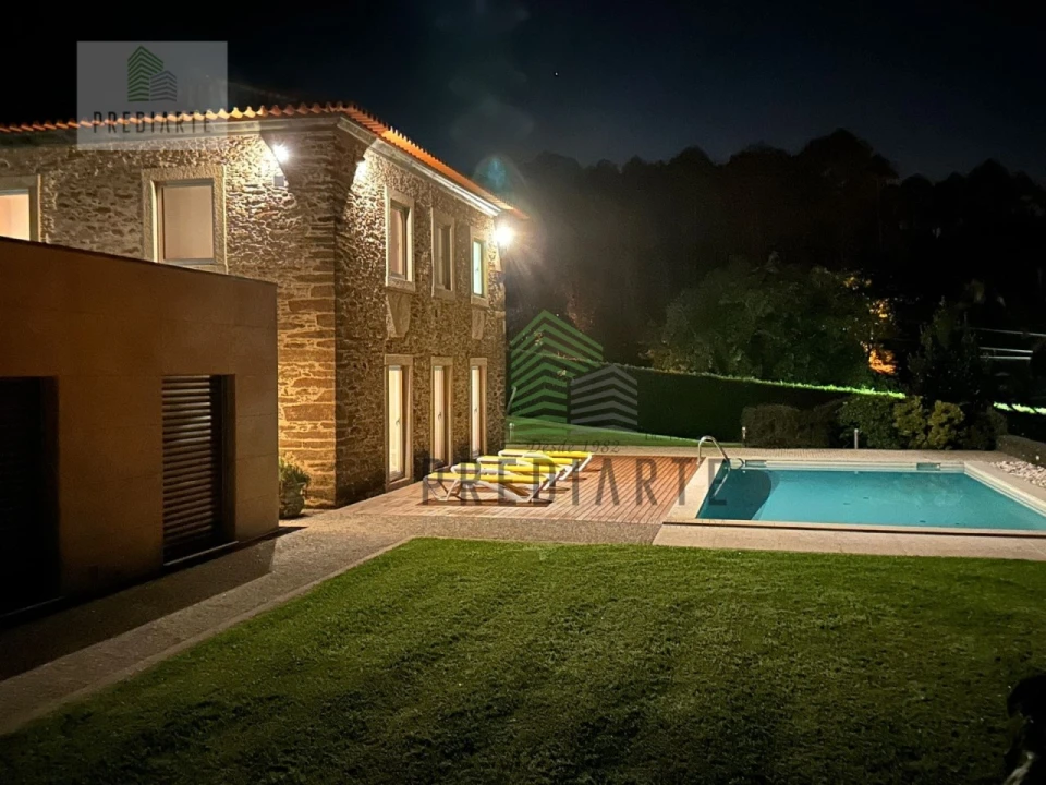 Moradia T4 para Venda em Venade e Azevedo Foto 54