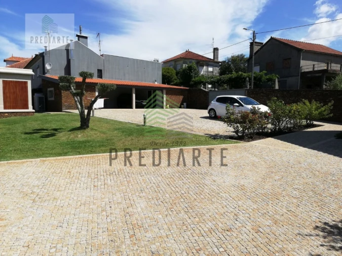 Moradia T4 para Venda em Venade e Azevedo Foto 7