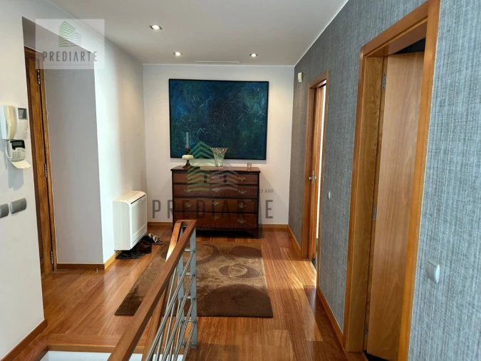 Moradia T4 para Venda em Venade e Azevedo Foto 14