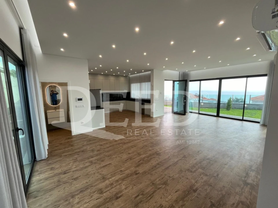 Moradia T3 para Venda em Agua de Pena Foto 9