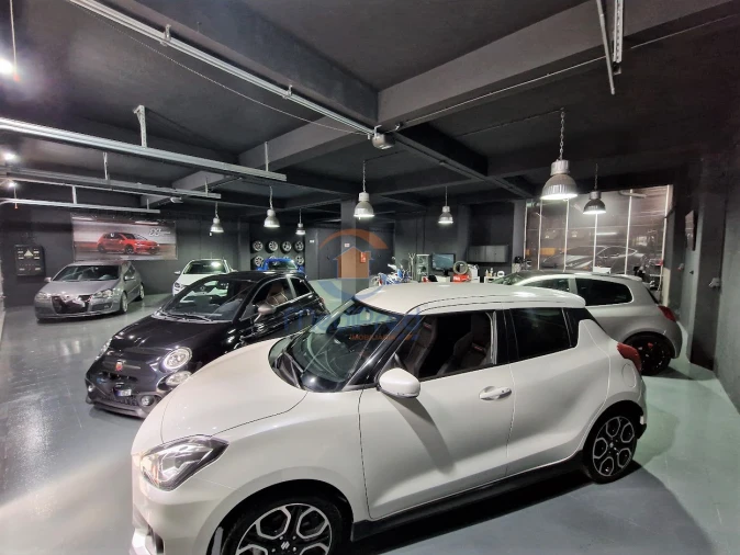 Armazém para Venda em Póvoa de Santo Adrião e Olival Basto