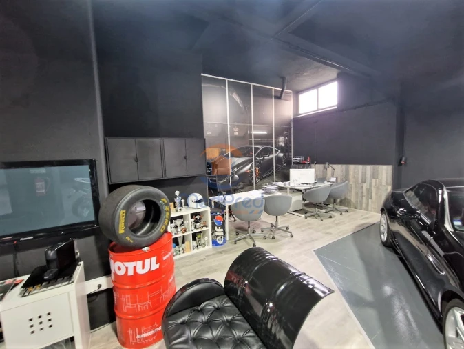 Armazém para Venda em Póvoa de Santo Adrião e Olival Basto Foto 6