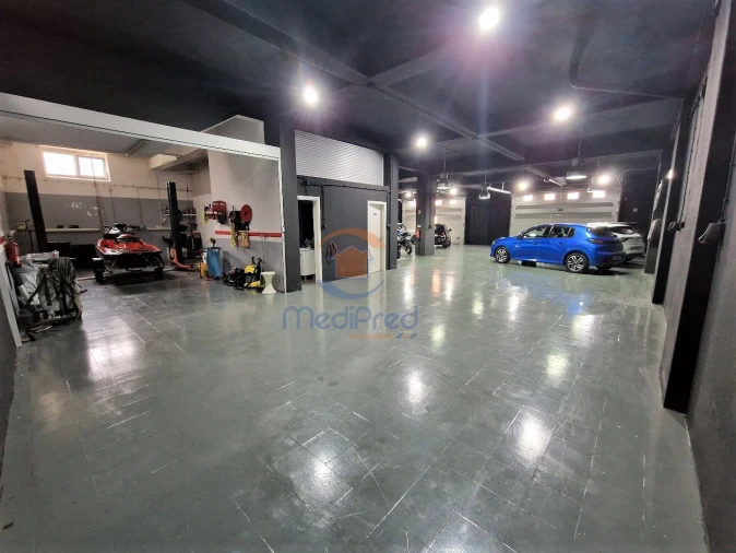 Armazém para Venda em Póvoa de Santo Adrião e Olival Basto Foto 8