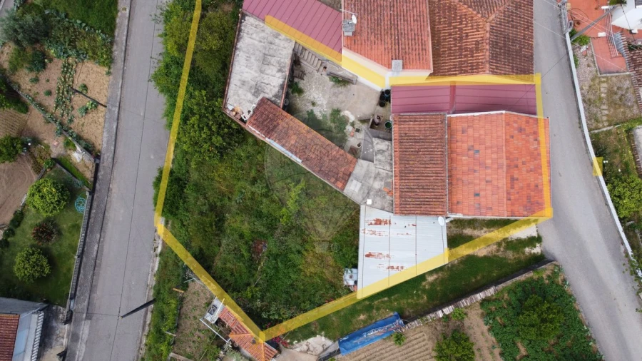 Moradia T3 para Venda em Brasfemes Foto 5