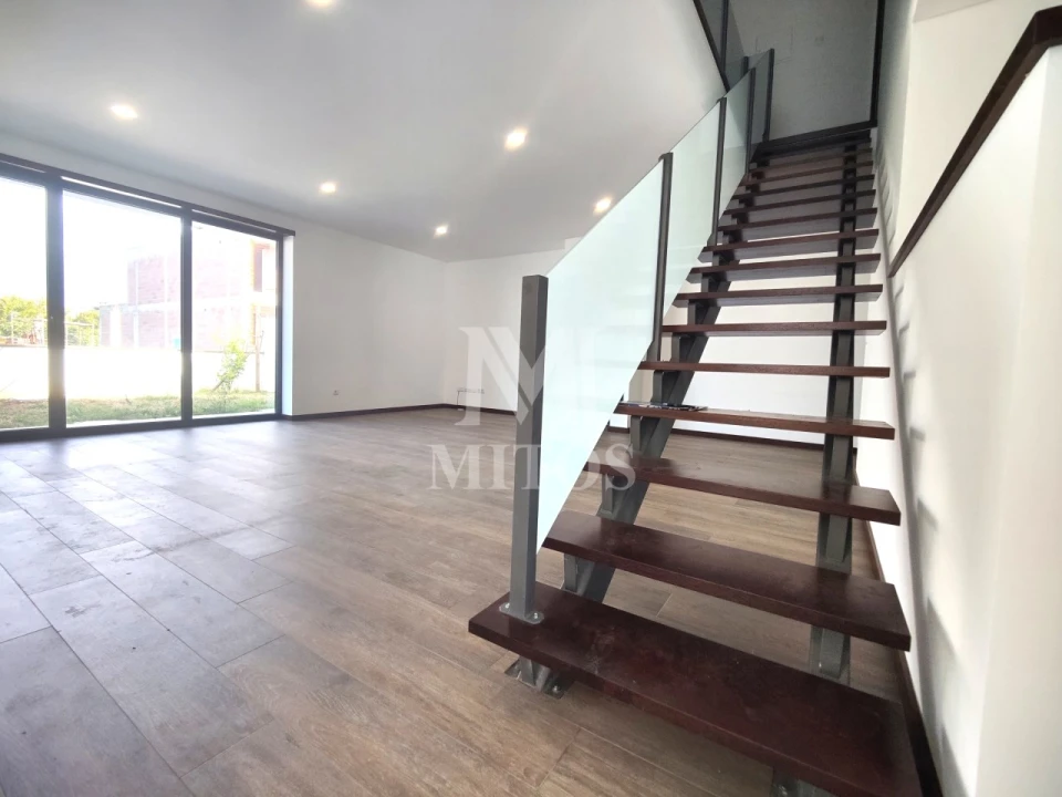 Moradia T3 para Venda em Seara Foto 5