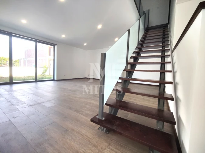 Moradia T3 para Venda em Seara Foto 5