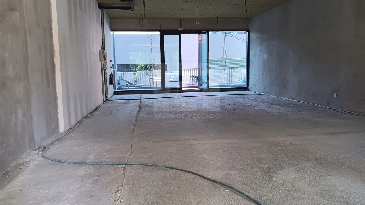 Loja para Arrendamento em Algés, Linda-A-Velha e Cruz Quebrada-Dafundo Foto 7