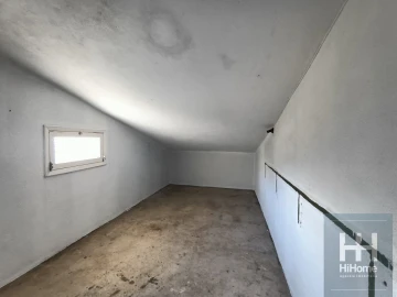 Moradia T6 para Venda em Estreito de Camara de Lobos