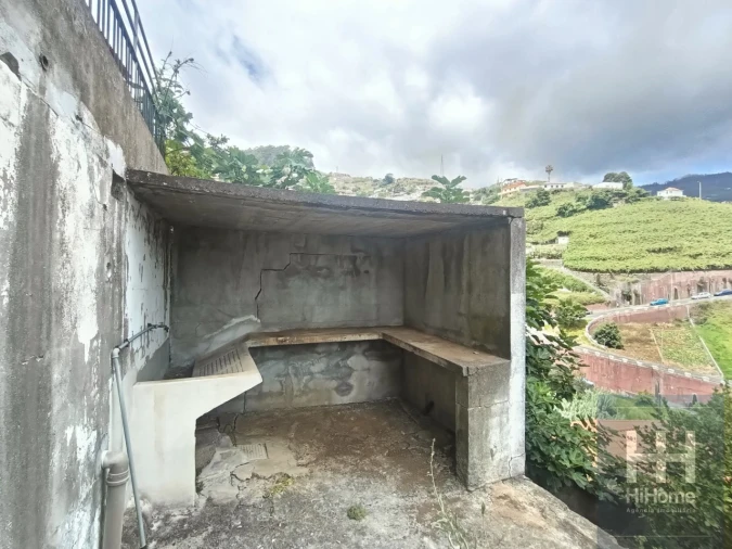 Moradia T6 para Venda em Estreito de Camara de Lobos Foto 60