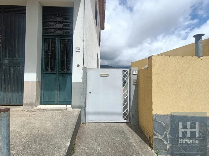 Moradia T6 para Venda em Estreito de Camara de Lobos Foto 38