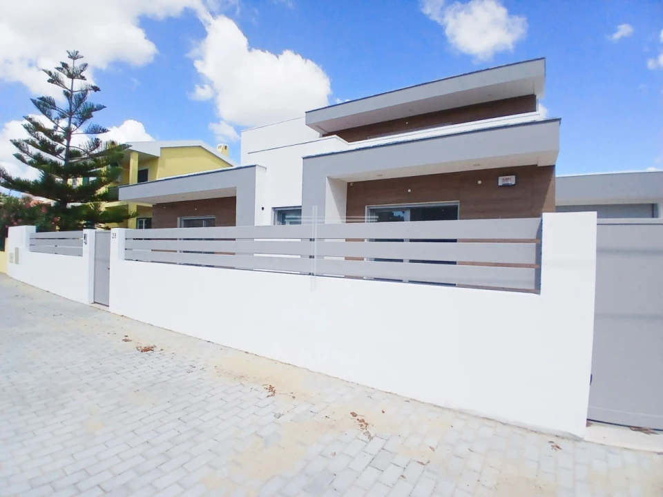 Moradia T4 para Venda em Azeitão (São Lourenço e São Simão) Foto 36