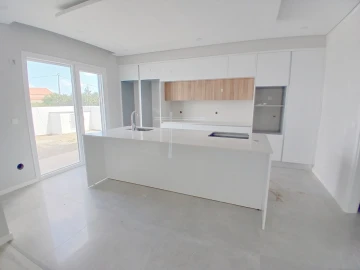 Moradia T4 para Venda em Azeitão (São Lourenço e São Simão)