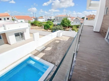 Moradia T4 para Venda em Azeitão (São Lourenço e São Simão)