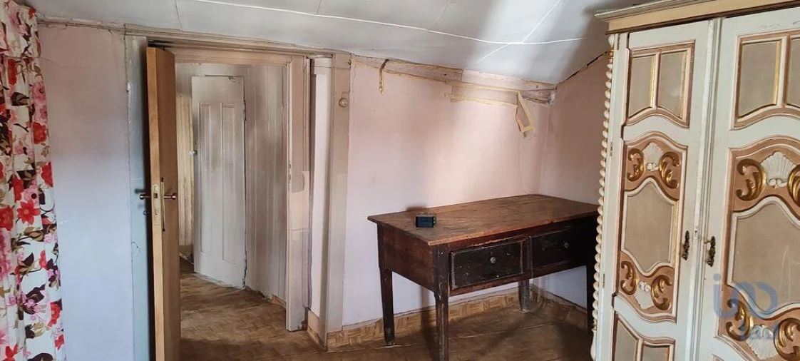 Moradia T4 para Venda em Portela do Fojo-Machio Foto 7