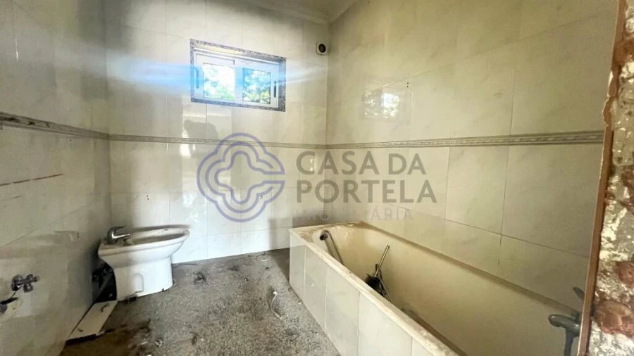 Moradia T4 para Venda em Alfena Foto 22