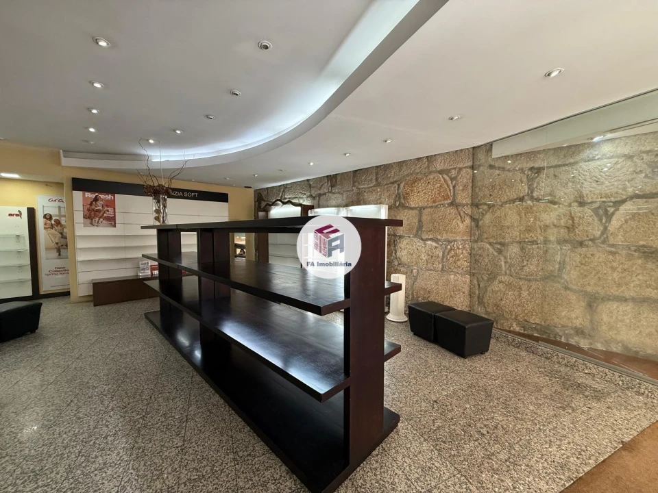 Loja para Arrendamento em Matosinhos e Leça da Palmeira Foto 2