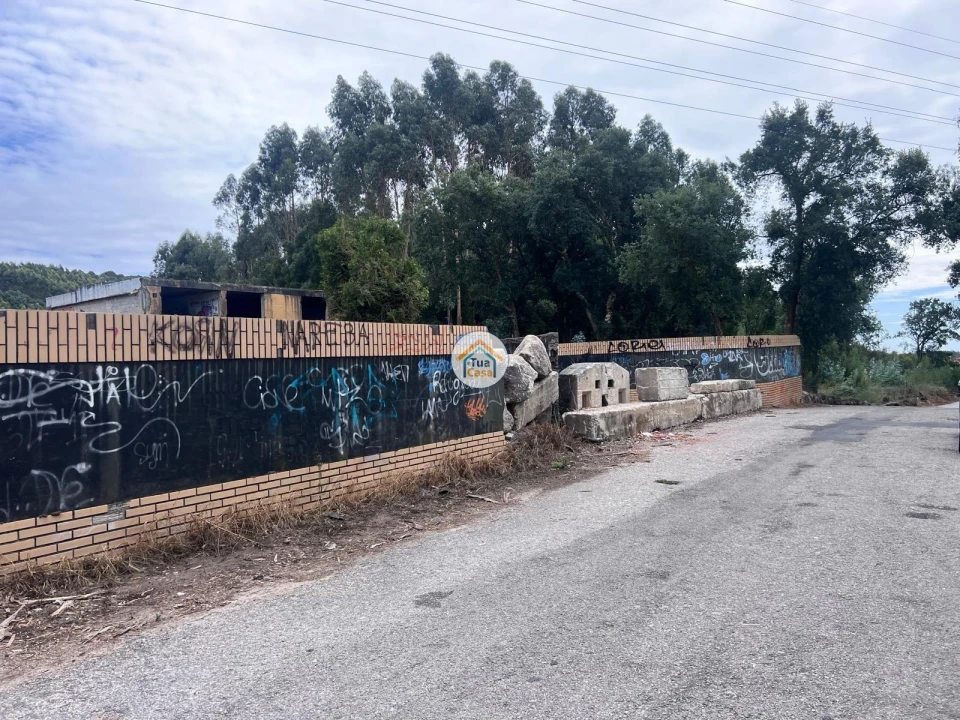 Terreno para Venda em Canelas Foto 33