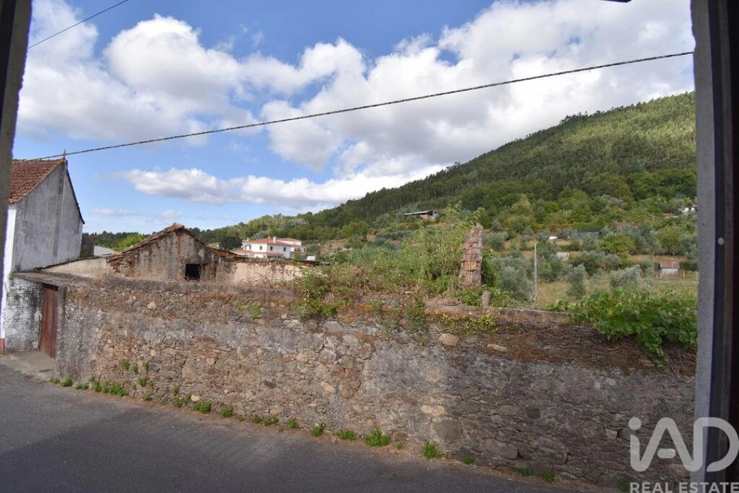 Moradia T3 para Venda em Miranda do Corvo Foto 13