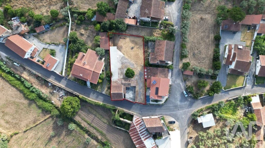 Moradia T3 para Venda em Miranda do Corvo Foto 29