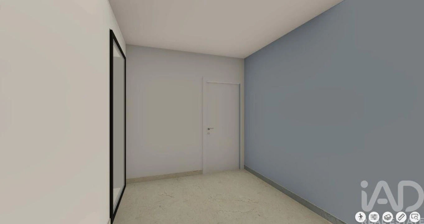 Apartamento T2 para Venda em Quelfes Foto 9
