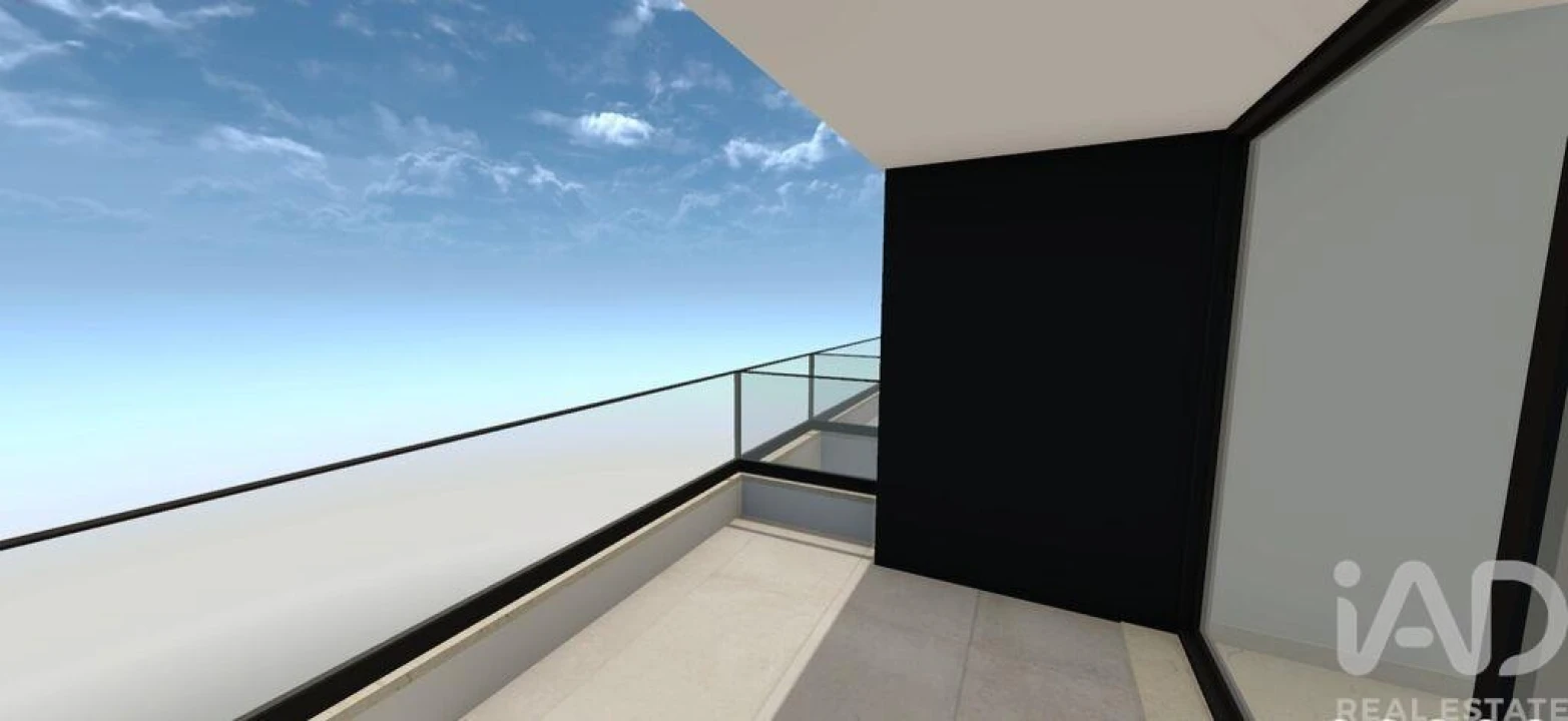 Apartamento T2 para Venda em Quelfes Foto 19