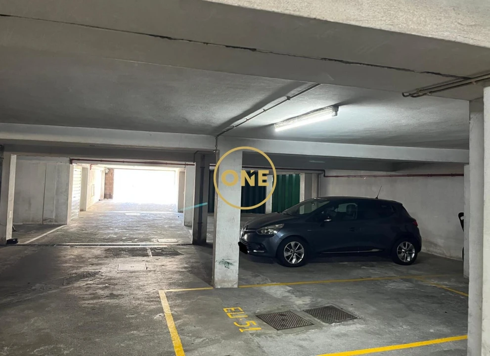 Garagem para Venda em Póvoa de Varzim, Beiriz e Argivai Foto 1