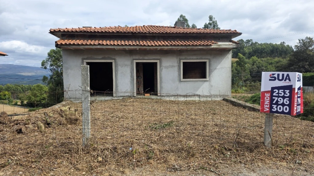Terreno para Venda em Tabuaças Foto 24