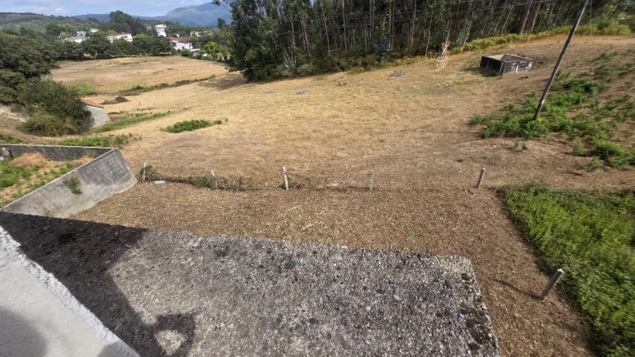 Terreno para Venda em Tabuaças Foto 16