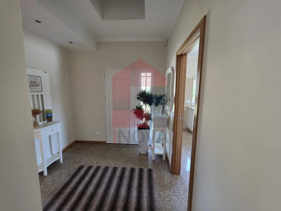 Moradia T4 para Venda em Sabariz Foto 21