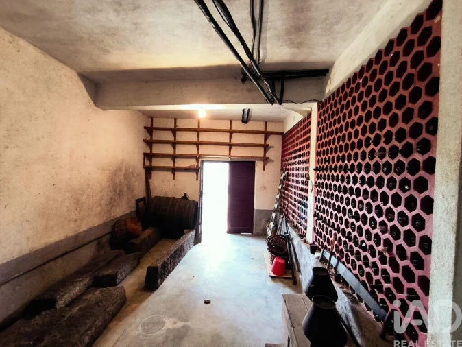 Moradia T6 para Venda em Infias Foto 22