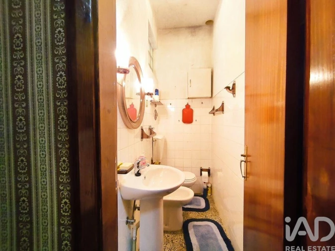 Moradia T6 para Venda em Infias Foto 16