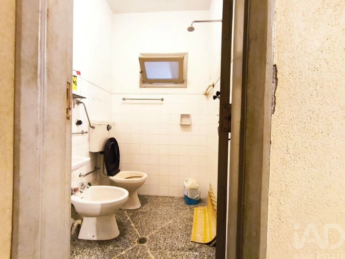 Moradia T6 para Venda em Infias Foto 23