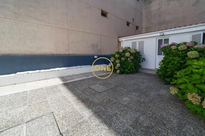 Apartamento T2 para Venda em Póvoa de Varzim, Beiriz e Argivai