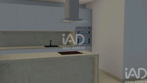 Apartamento T1 para Venda em Quelfes