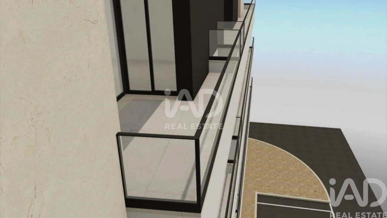 Apartamento T1 para Venda em Quelfes Foto 15