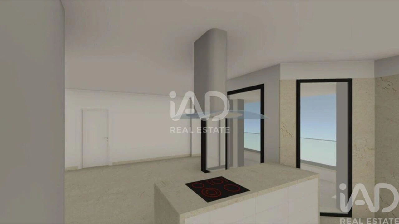 Apartamento T1 para Venda em Quelfes Foto 5