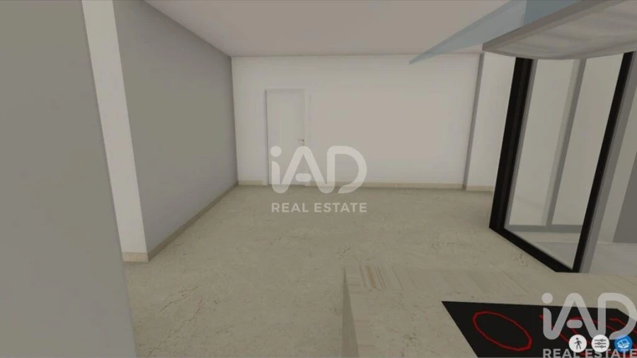 Apartamento T1 para Venda em Quelfes Foto 7