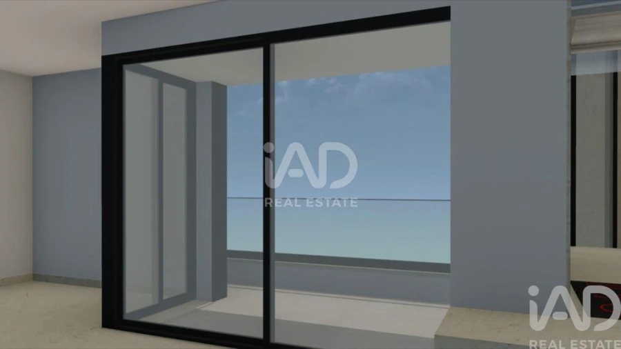 Apartamento T1 para Venda em Quelfes Foto 3