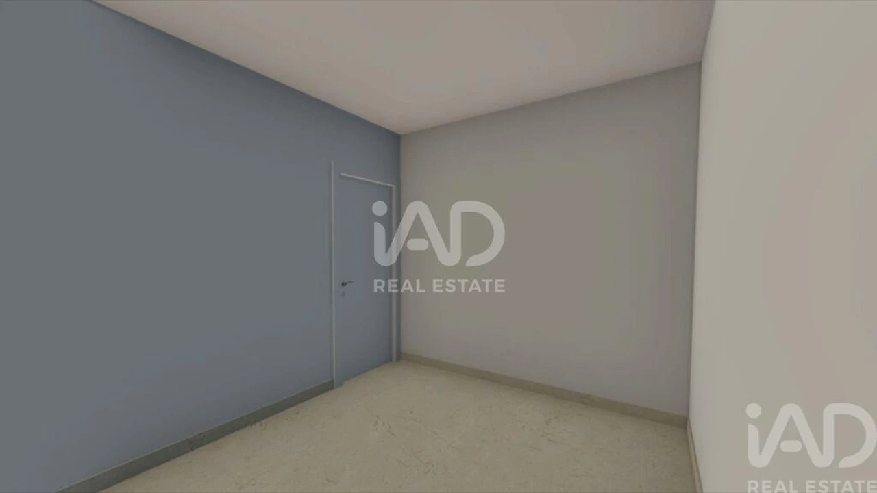 Apartamento T1 para Venda em Quelfes Foto 10
