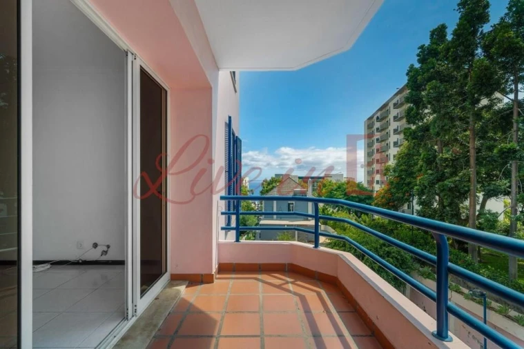 Apartamento T3 para Venda em São Martinho Foto 7