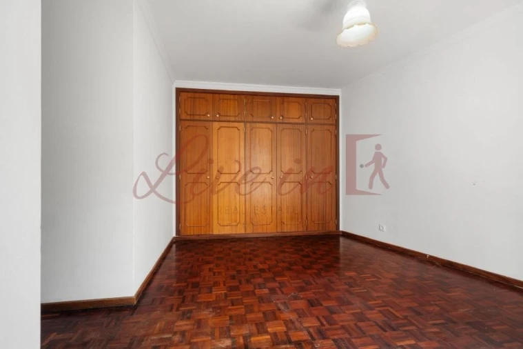Apartamento T3 para Venda em São Martinho Foto 14