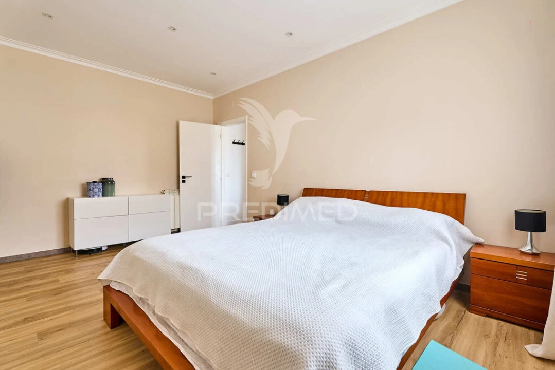 Moradia T4 para Venda em Batalha Foto 15