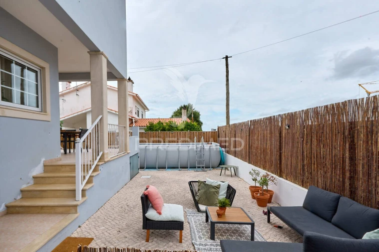 Moradia T4 para Venda em Batalha Foto 6