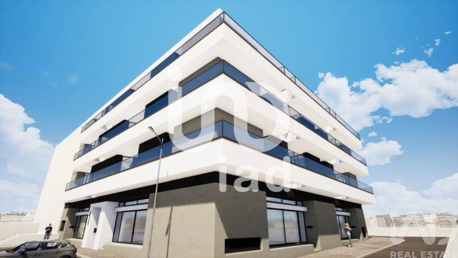 Apartamento T2 para Venda em Quelfes Foto 2
